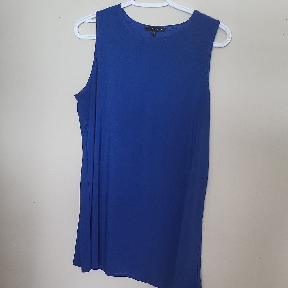 Chic Dark Blue Sleeveless Top – Soft, Comfortable & Perfect for Layering or Casu